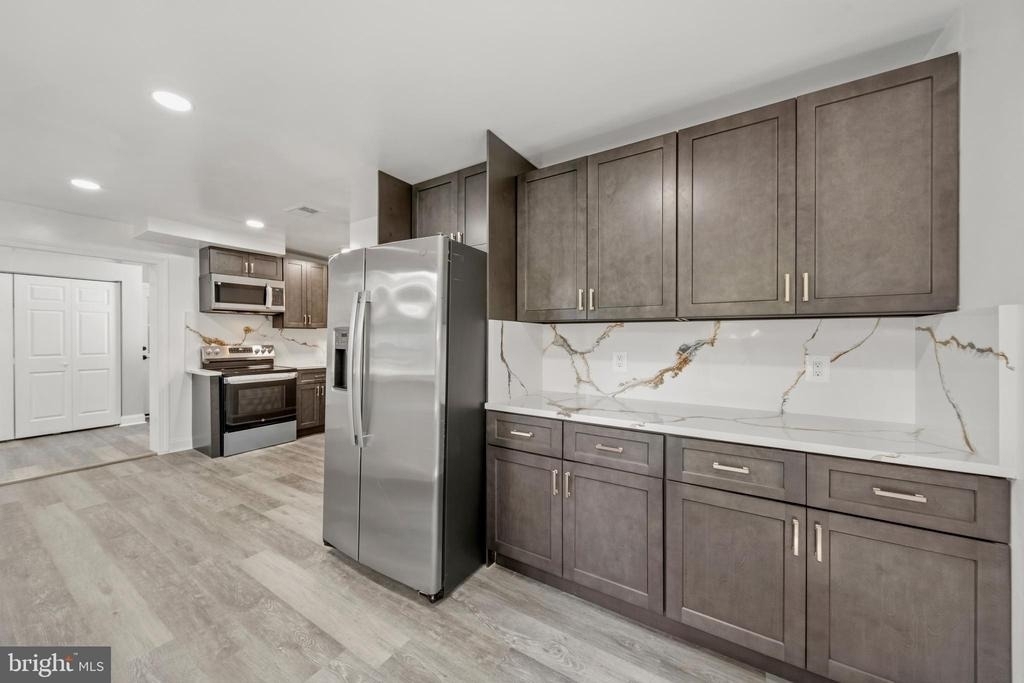 2608 Holly Drive - Photo 8