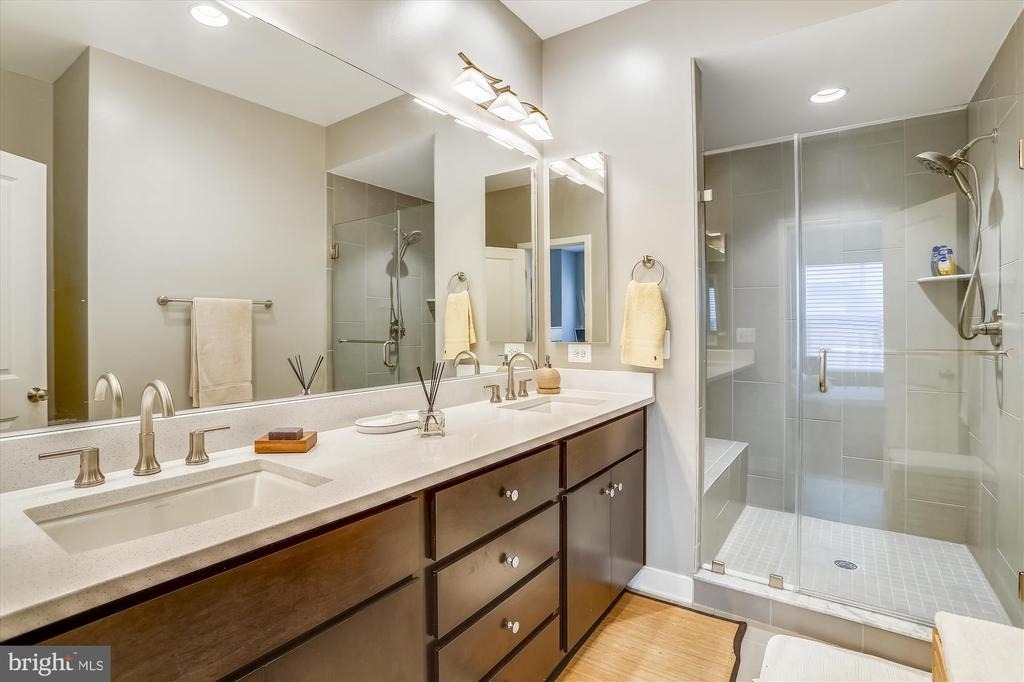 8052 Red Hook - Photo 12