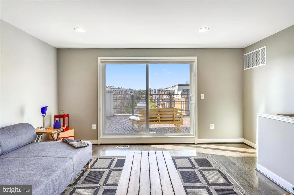 8052 Red Hook - Photo 16