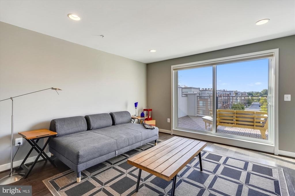 8052 Red Hook - Photo 15