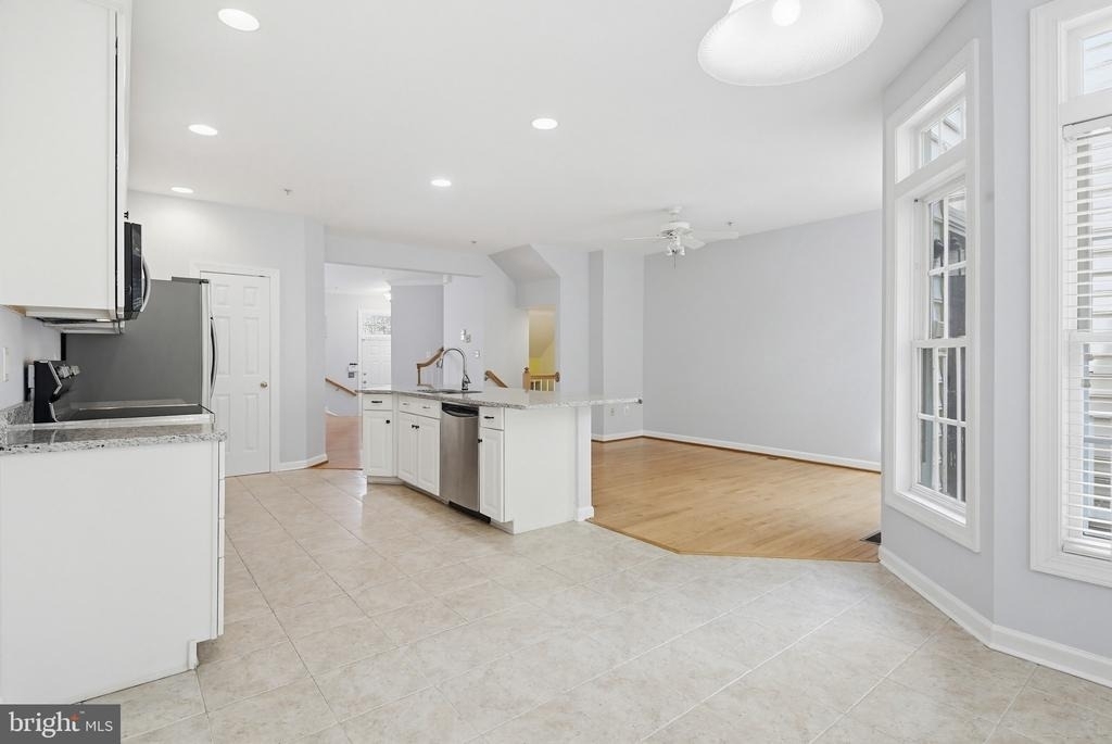 10635 Hillingdon Road - Photo 5