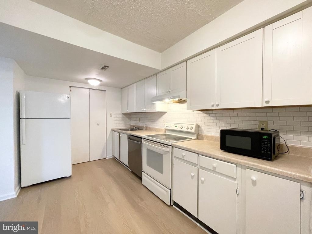 7197 Cimarron Court - Photo 13
