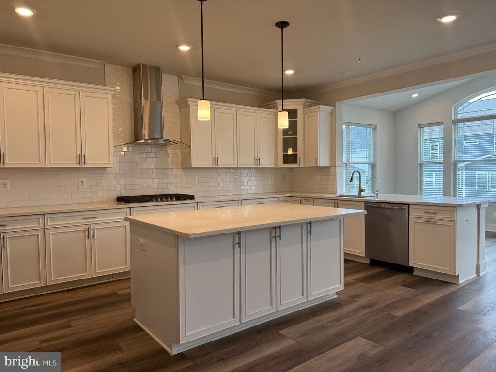 1407 Pinkerton Street - Photo 2
