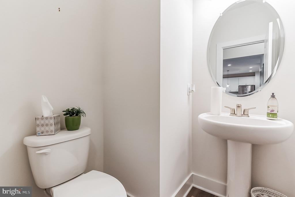 112 Red Rose Court - Photo 3