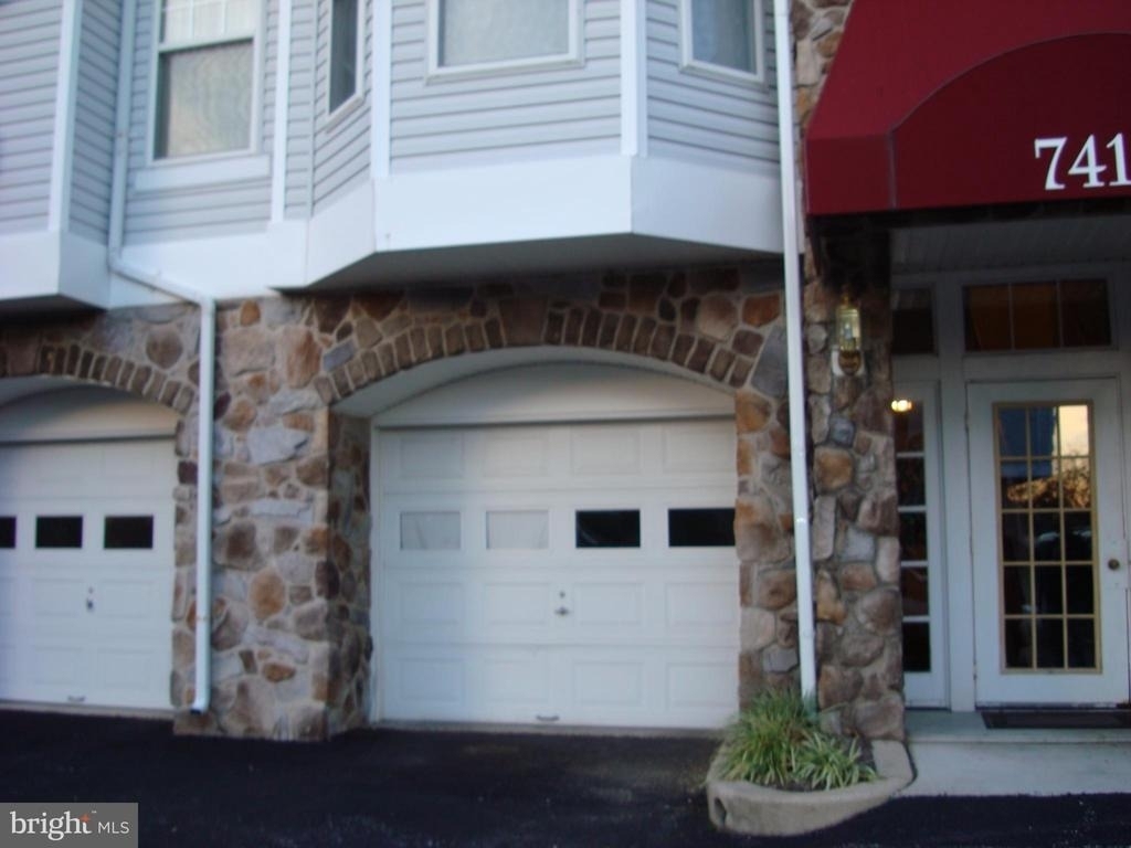 7418 Hindon Circle - Photo 1