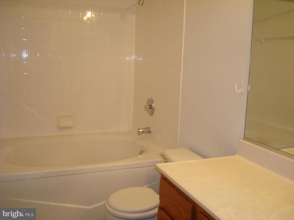 7418 Hindon Circle - Photo 9