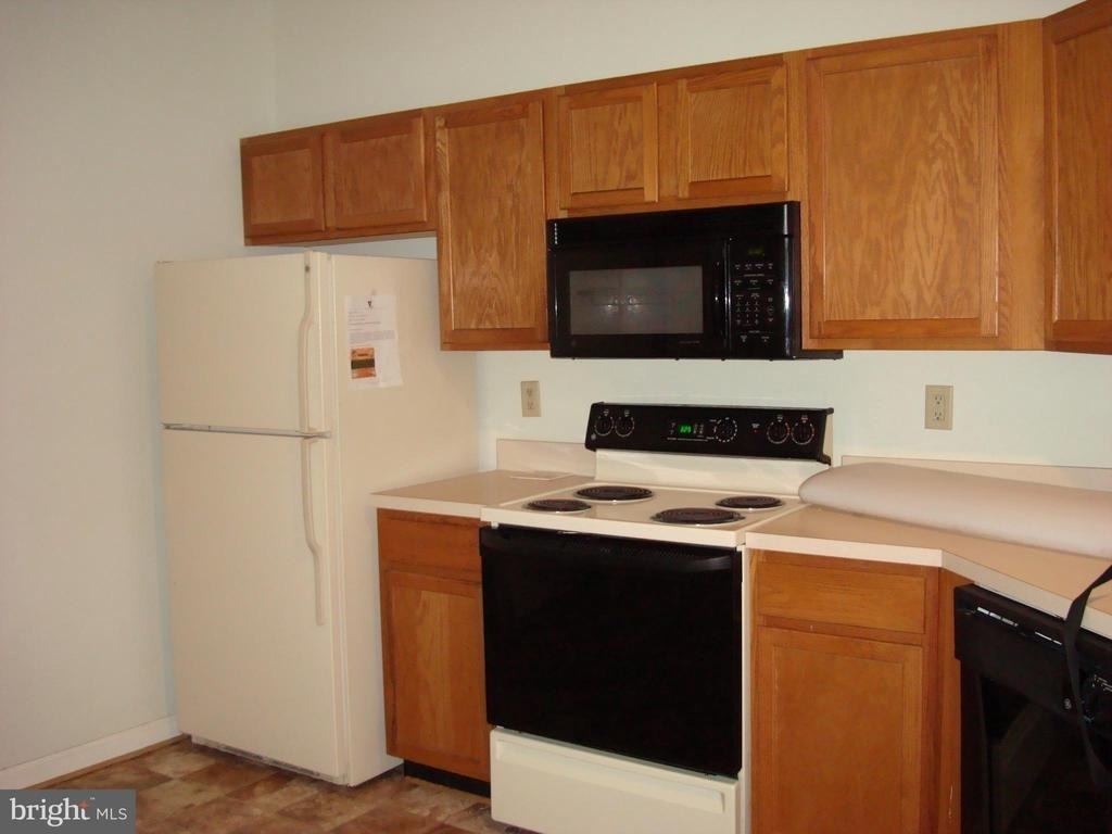 7418 Hindon Circle - Photo 5