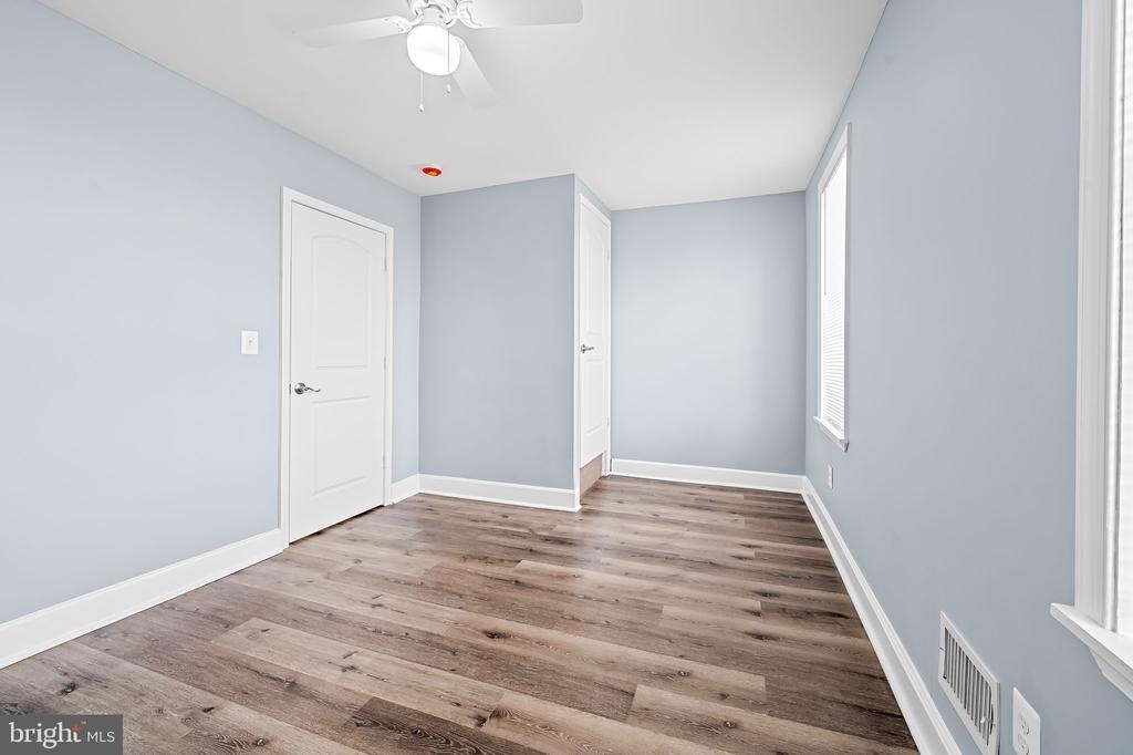 3339 Elmora Avenue - Photo 15