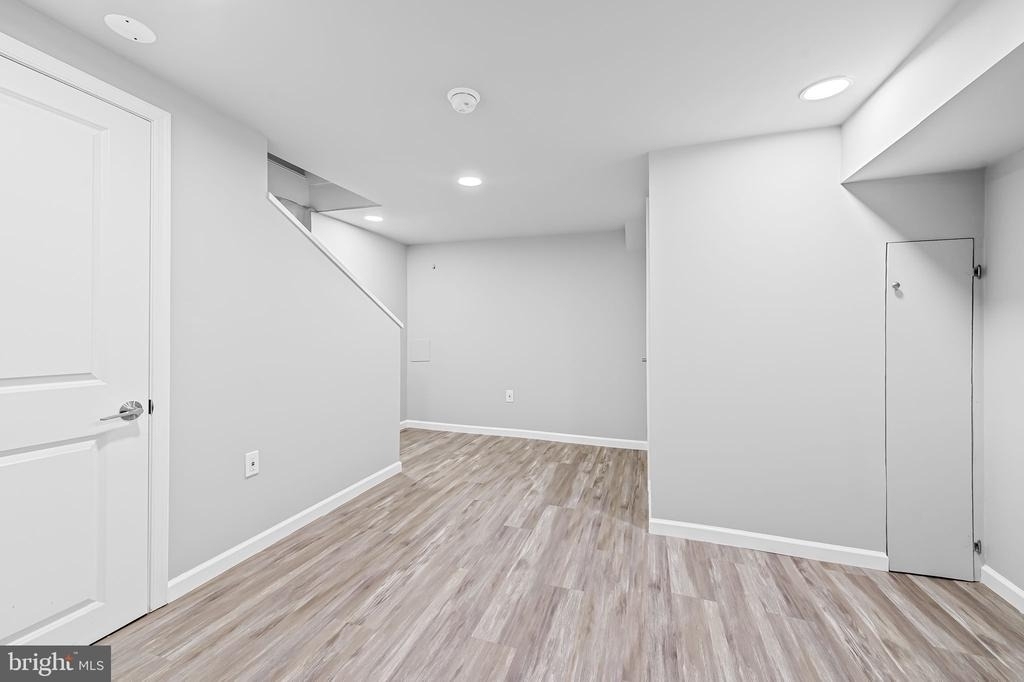 3339 Elmora Avenue - Photo 17
