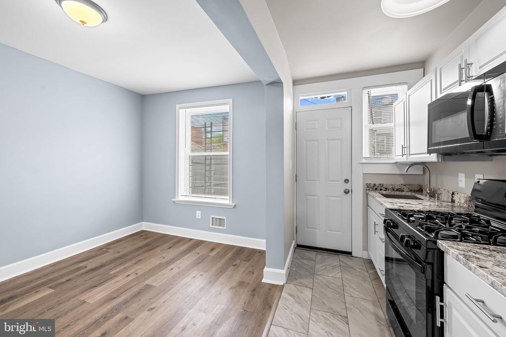 3339 Elmora Avenue - Photo 8