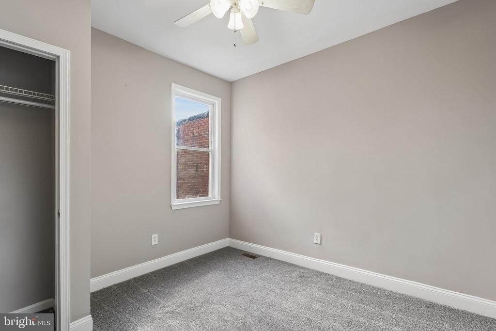2817 Pelham Avenue - Photo 14