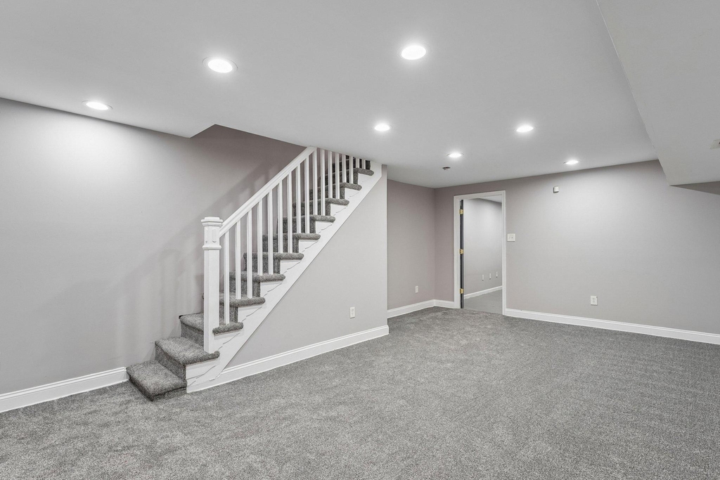 2817 Pelham Avenue - Photo 19