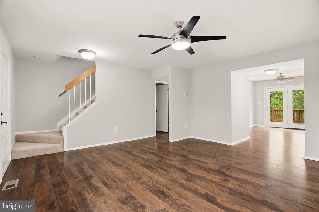 1382 Almond Drive - Photo 6