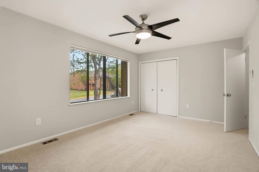 1382 Almond Drive - Photo 15