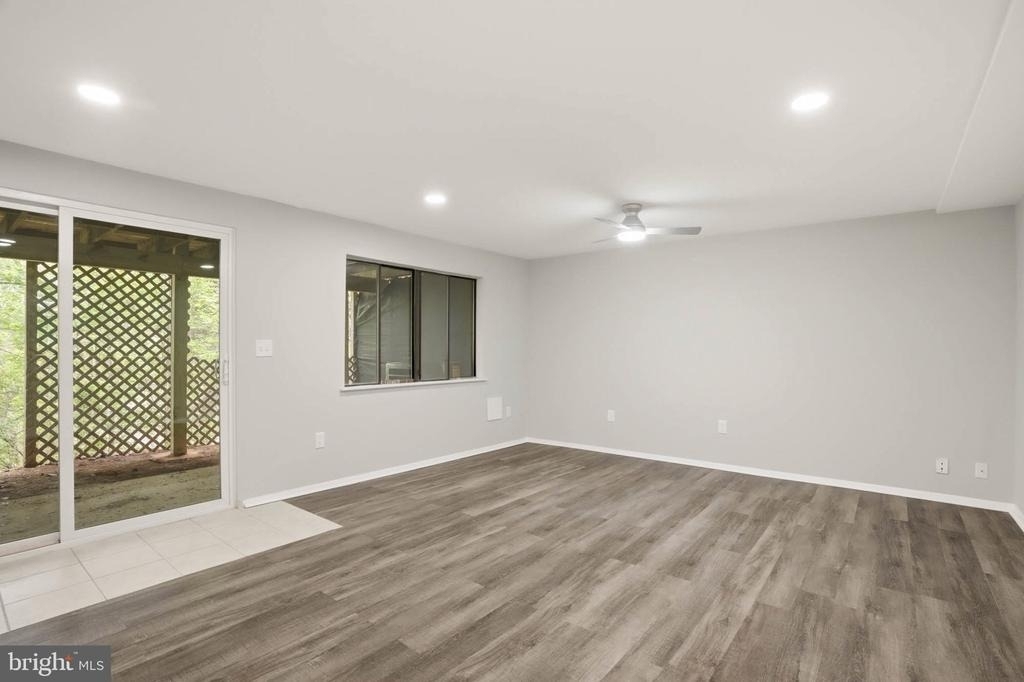 1382 Almond Drive - Photo 23