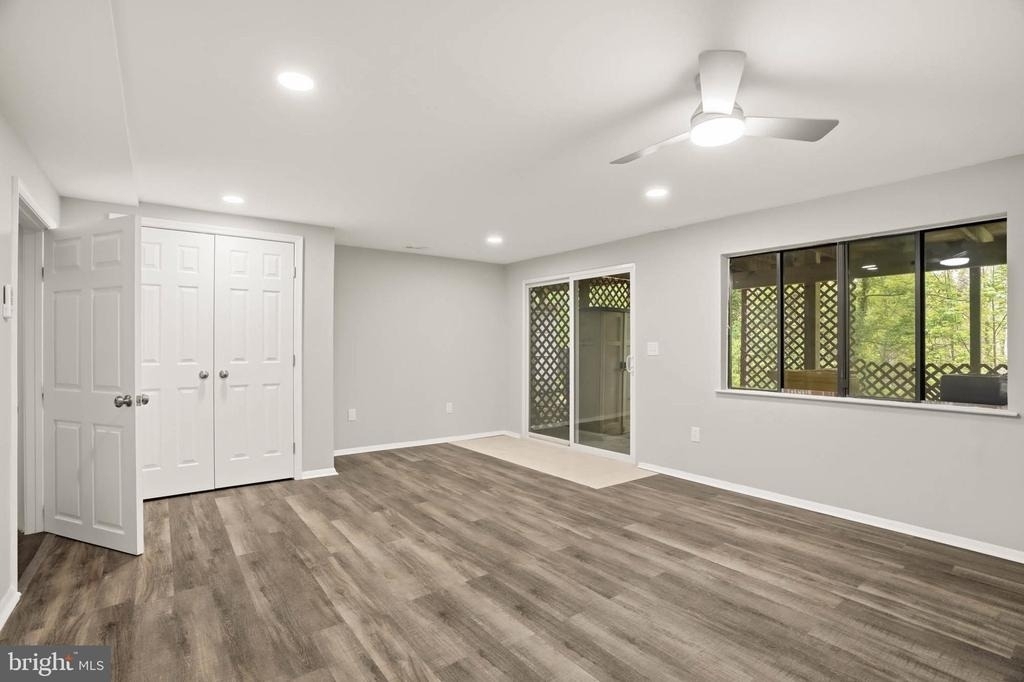1382 Almond Drive - Photo 24