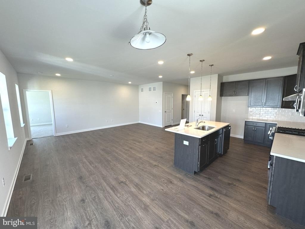 1019 Robinson Road - Photo 6