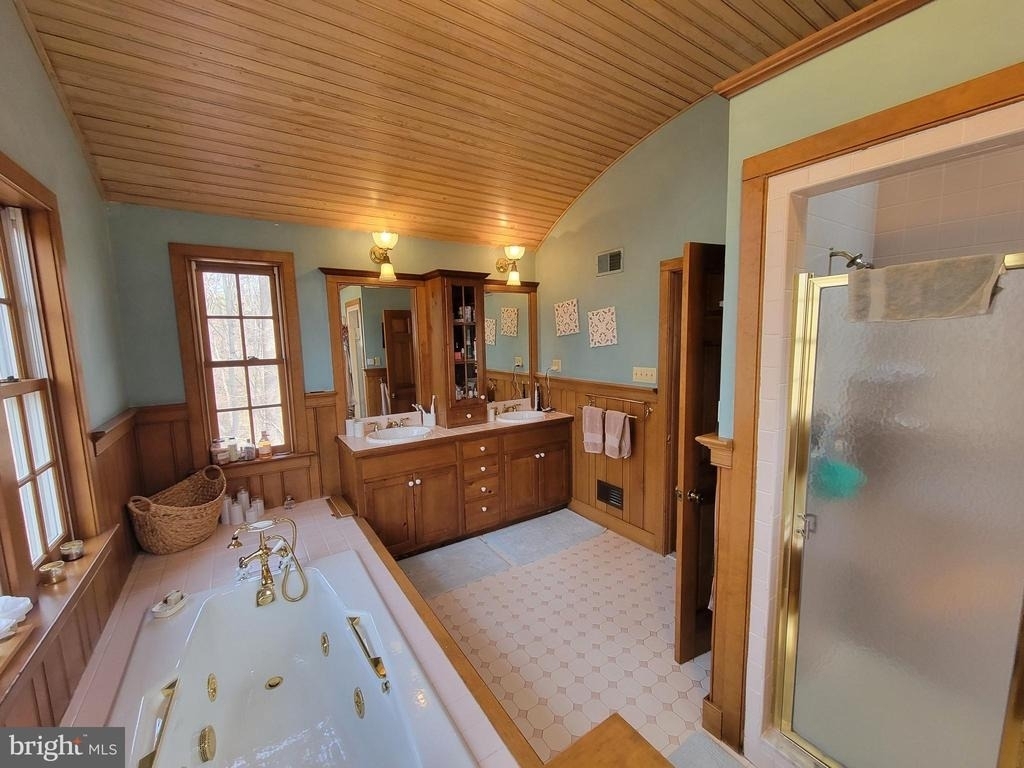 14 Barberry Lane - Photo 18