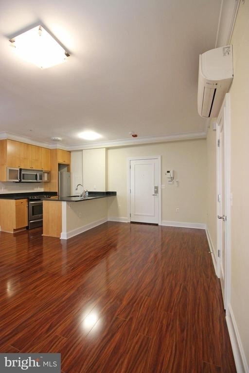 1121 24th Street Nw - Photo 2