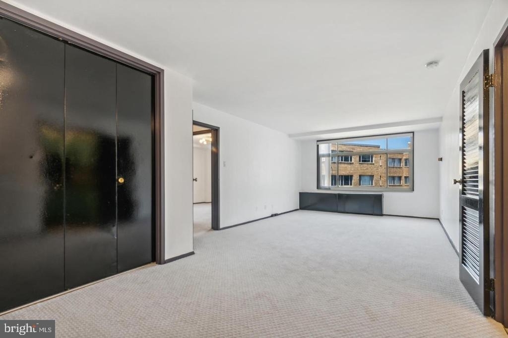 2401 H Street Nw - Photo 6