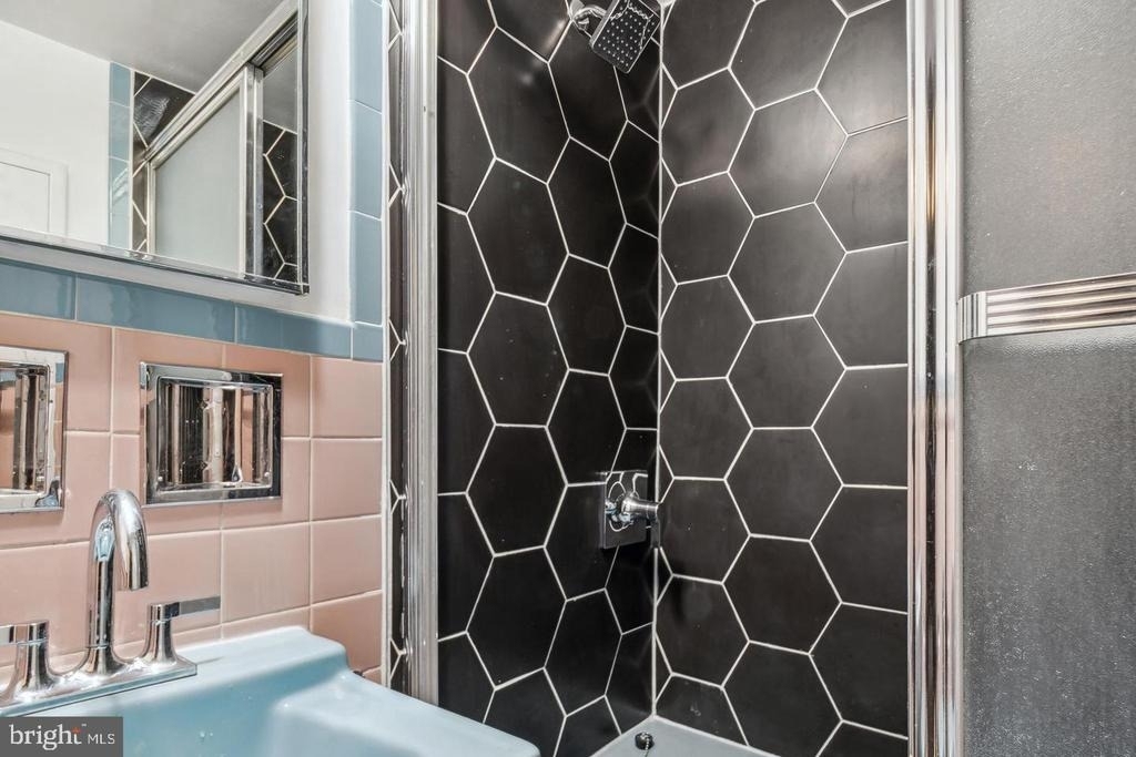 2401 H Street Nw - Photo 9
