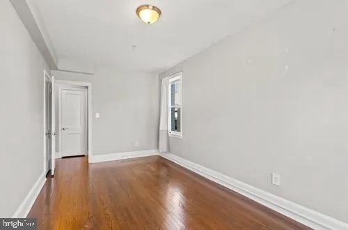 3742 12th Street Ne - Photo 7