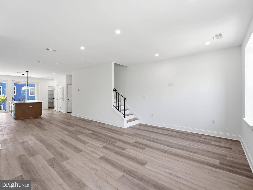 2404 North Capitol Street Nw - Photo 10