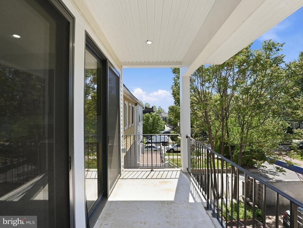 2404 North Capitol Street Nw - Photo 20