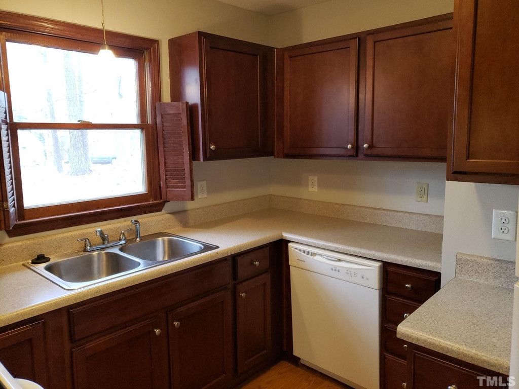 207 Meadow - Photo 4