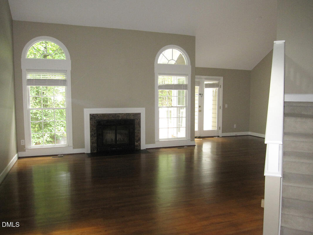 134 Channing Lane - Photo 2