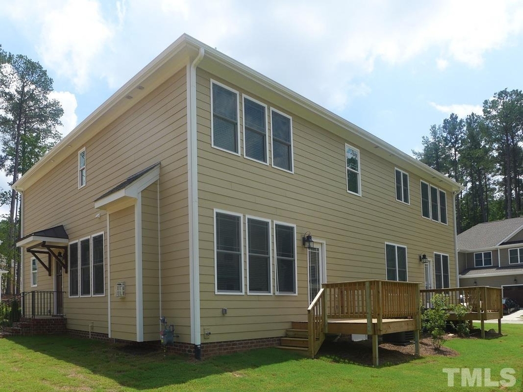 112 Bella Drive - Photo 13