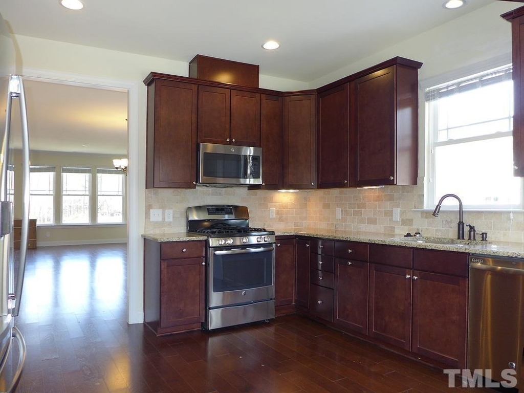 112 Bella Drive - Photo 5