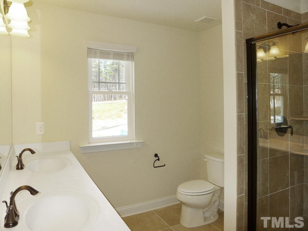 112 Bella Drive - Photo 9
