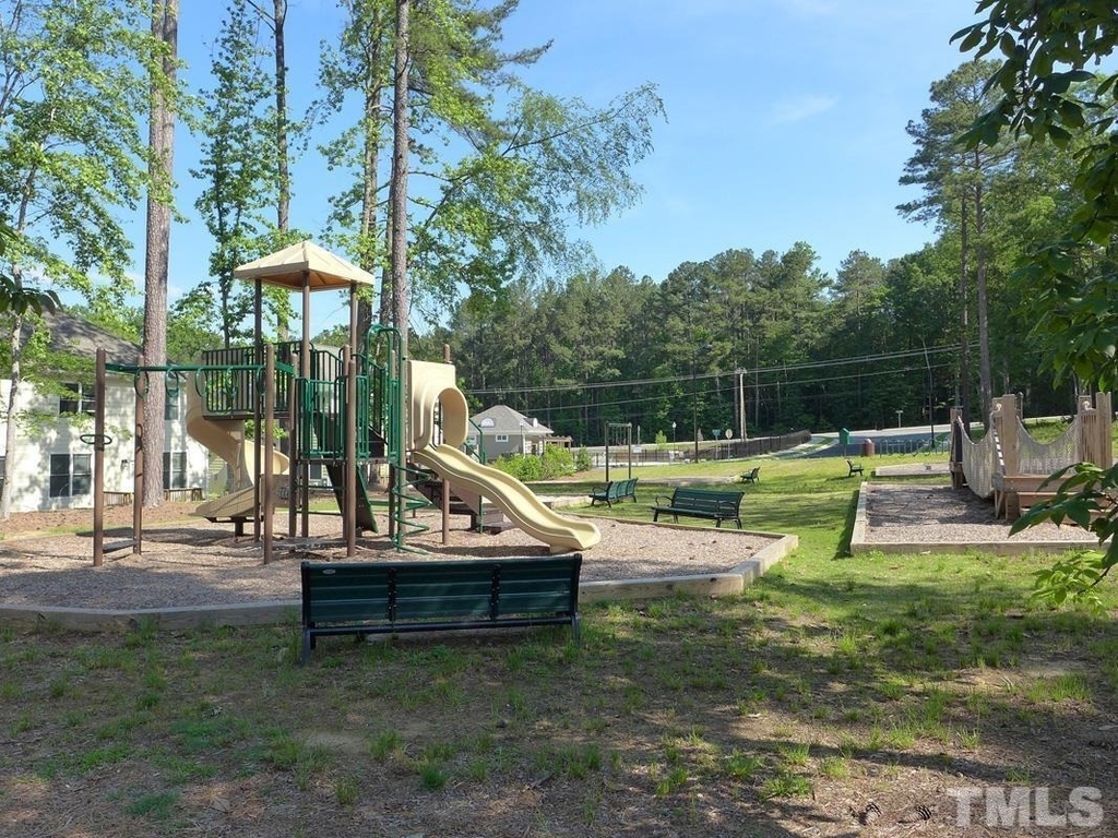 112 Bella Drive - Photo 14