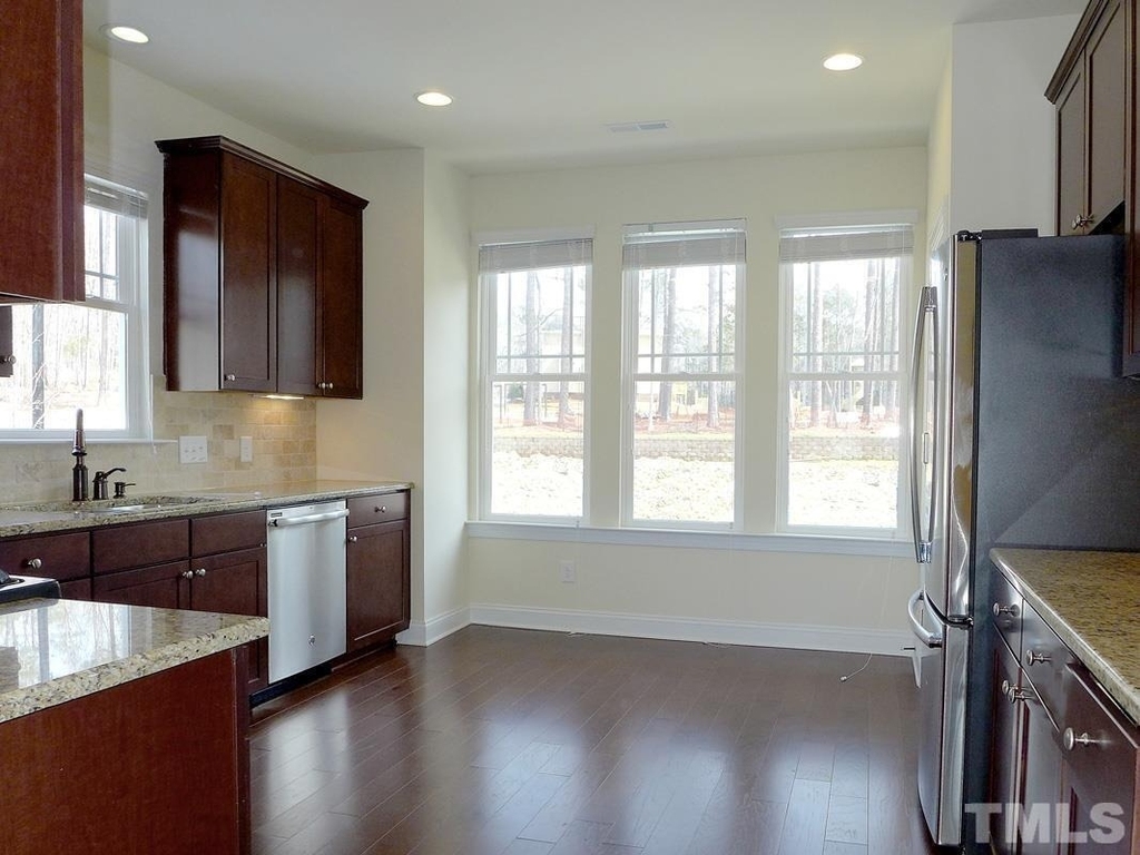 112 Bella Drive - Photo 6