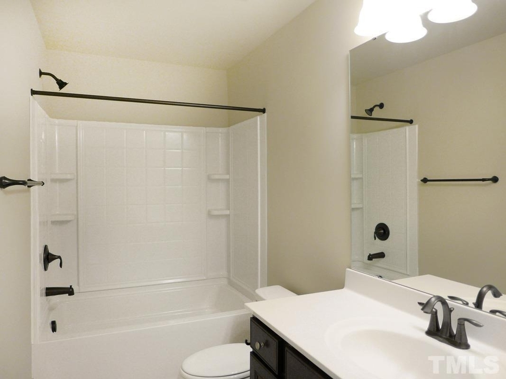 112 Bella Drive - Photo 12
