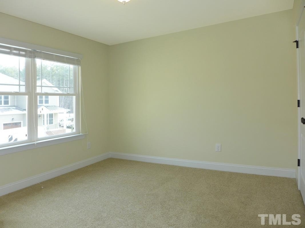 112 Bella Drive - Photo 10