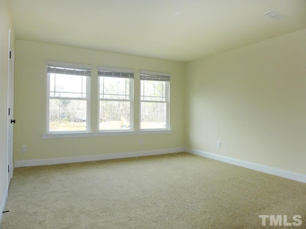 112 Bella Drive - Photo 8