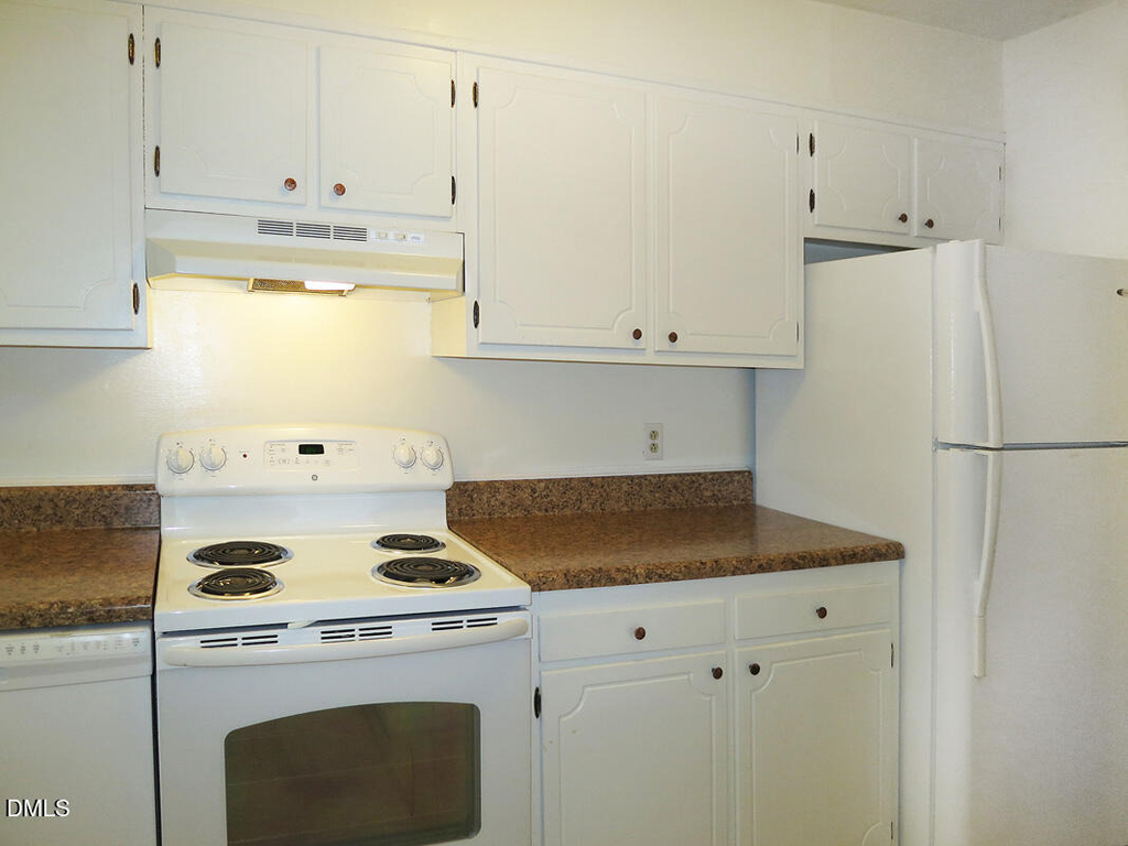 400 Davie Road - Photo 6