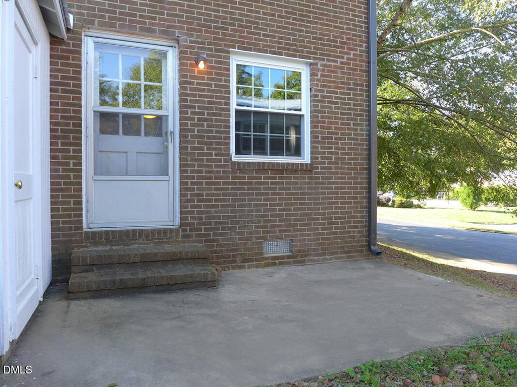 400 Davie Road - Photo 10