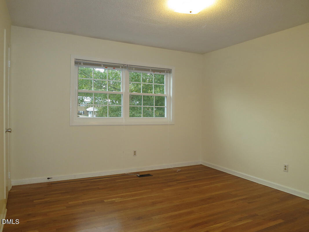 400 Davie Road - Photo 8