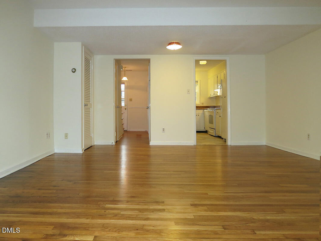 400 Davie Road - Photo 2