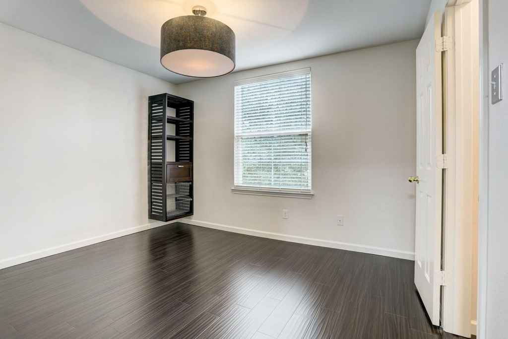 14608 Walt Whitman Trl - Photo 10