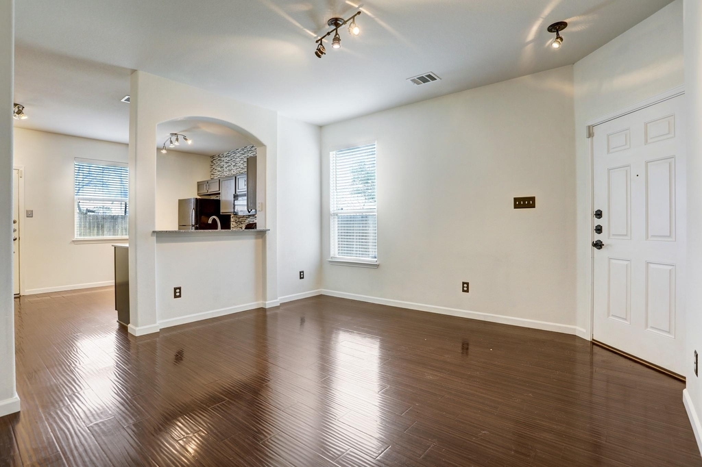 14608 Walt Whitman Trl - Photo 2