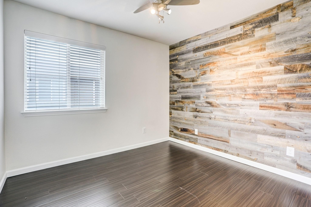 14608 Walt Whitman Trl - Photo 12