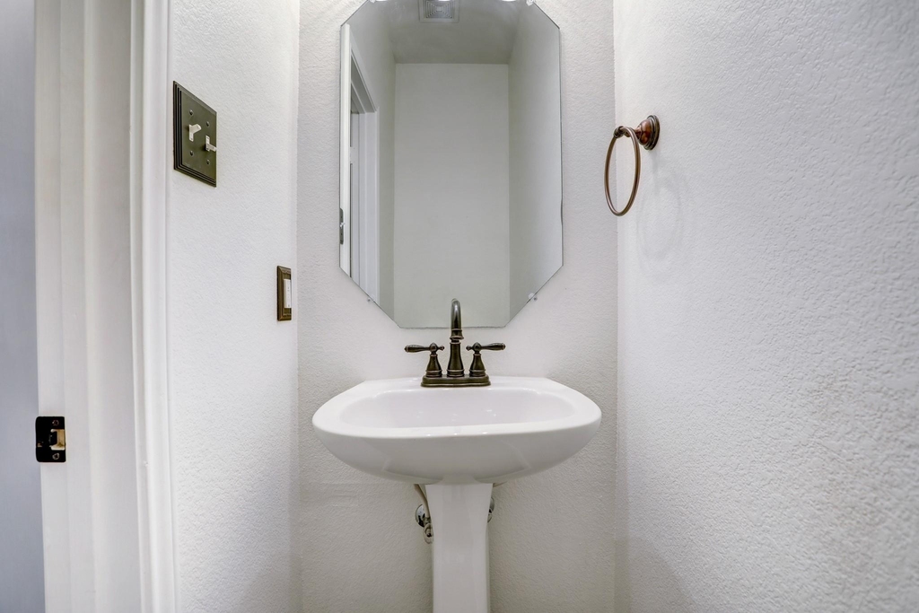 14608 Walt Whitman Trl - Photo 6