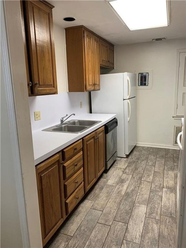 2529 Rio Grande St - Photo 4