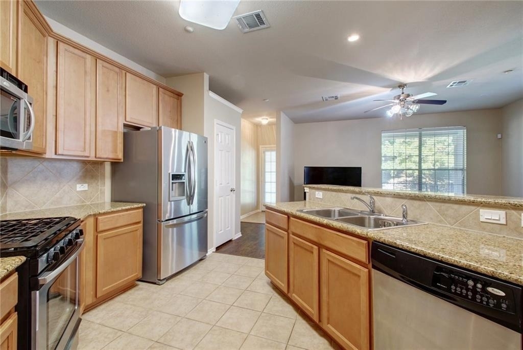 1310 W Parmer Ln - Photo 8