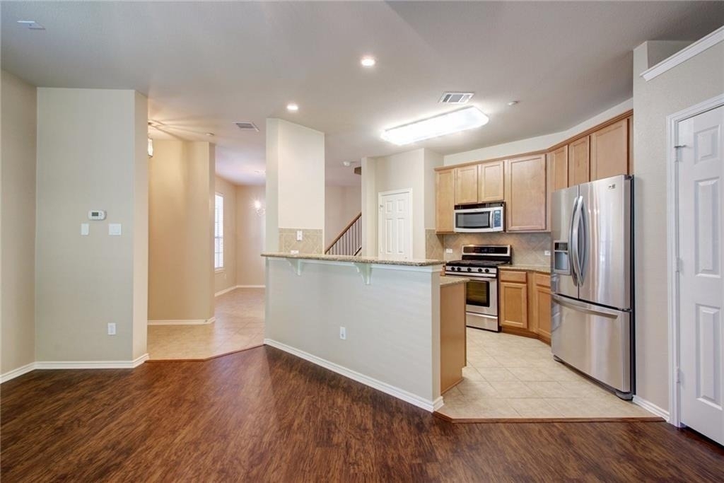 1310 W Parmer Ln - Photo 4