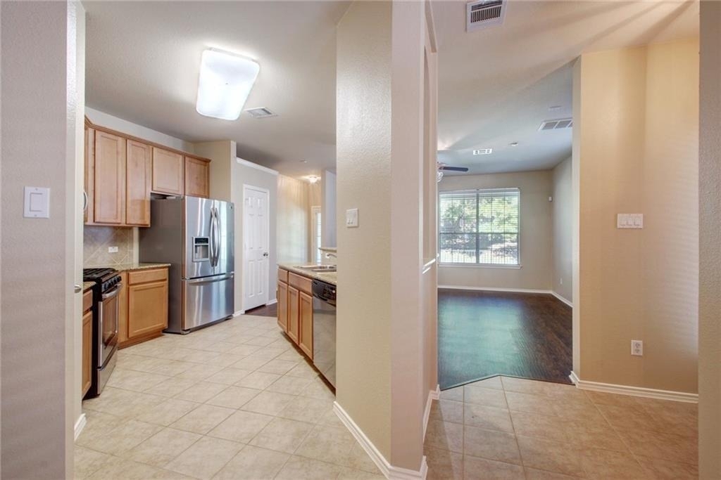 1310 W Parmer Ln - Photo 7